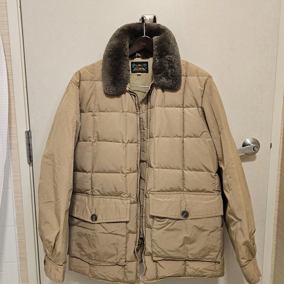 Eddie Bauer Blizzard Proof Tan Puffer Jacket with Faux Fur Collar 1962 - Picture 3 of 13